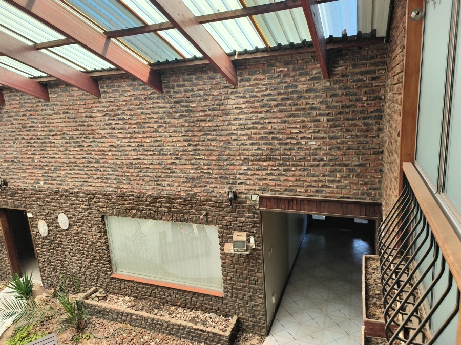 23 Bedroom Property for Sale in Kannoniers Park North West